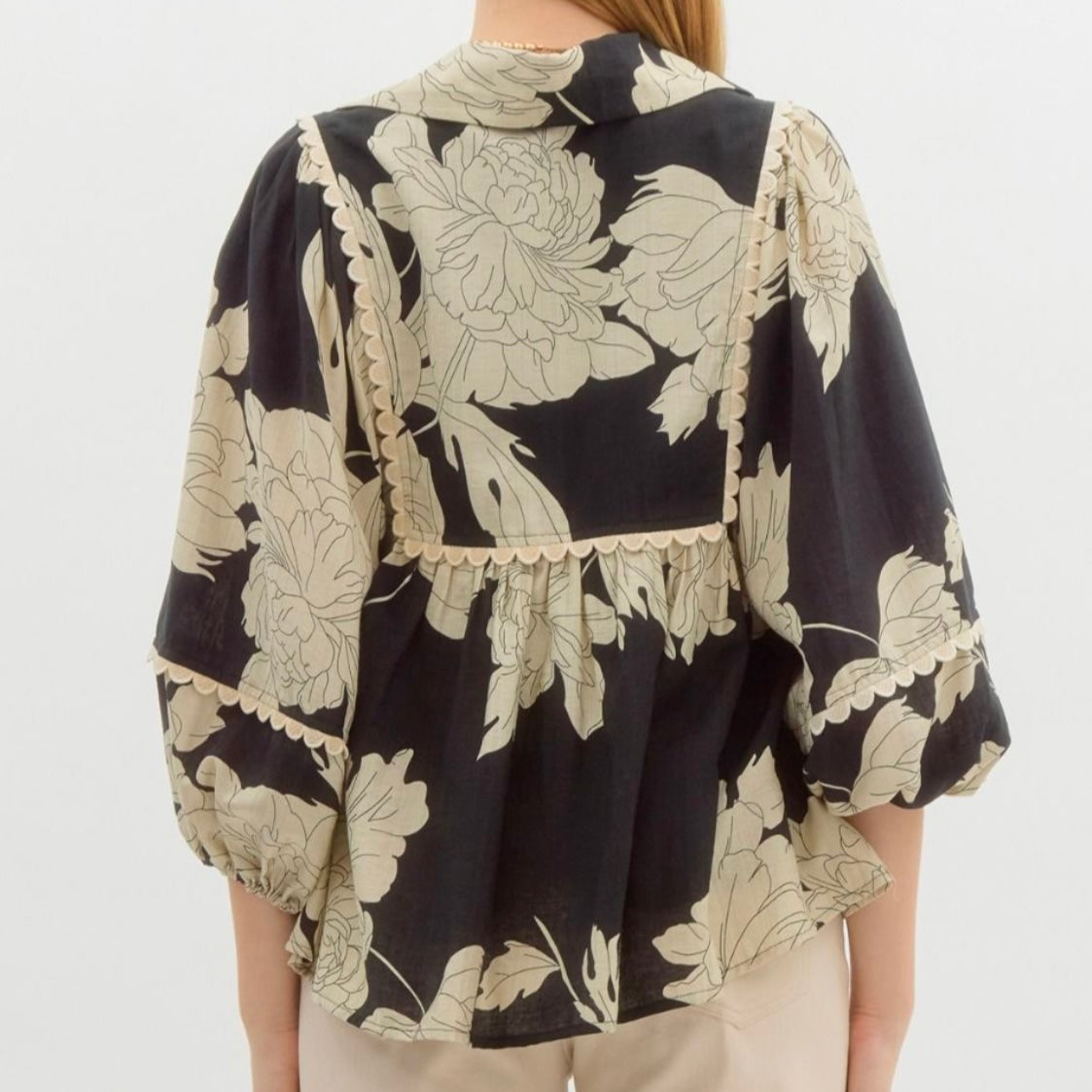 Black Floral 3/4 Sleeve Scalloped Trim Top