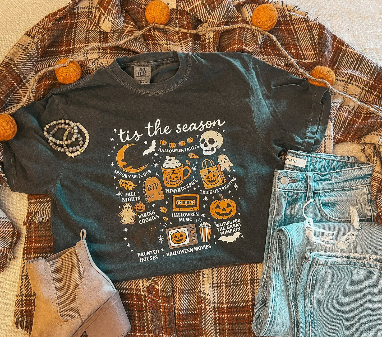 'Tis The Season Graphic Tee