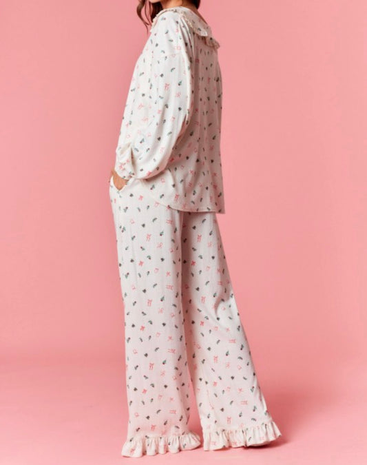Holly & Ribbon Lounge Set