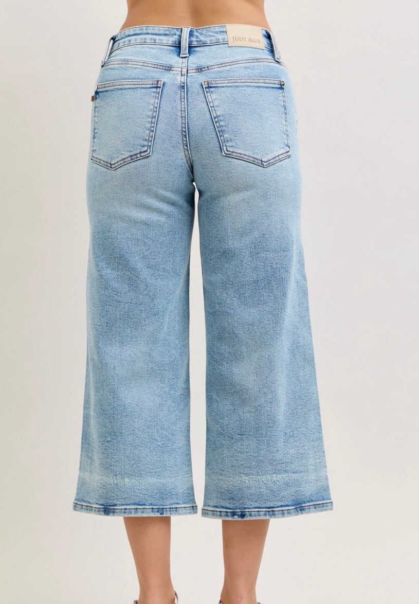 Judy Blue Mid Rise Wide Crop Jeans - 881106