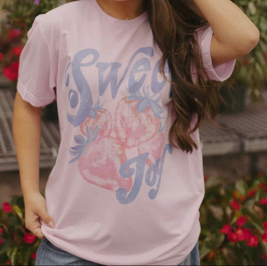 Berry Pickin Graphic Tee