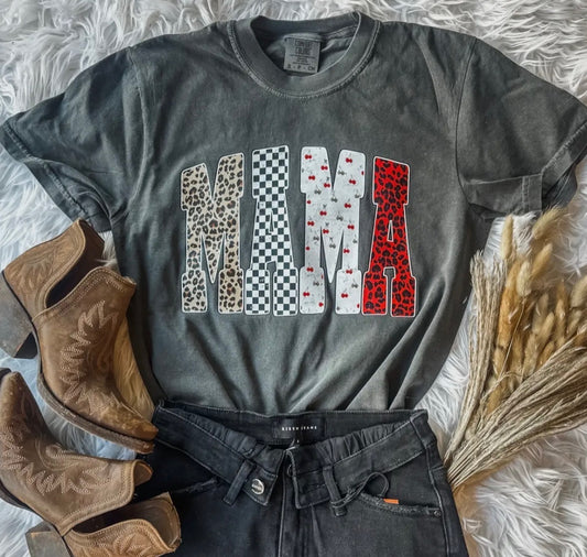 Retro MAMA Graphic Tee