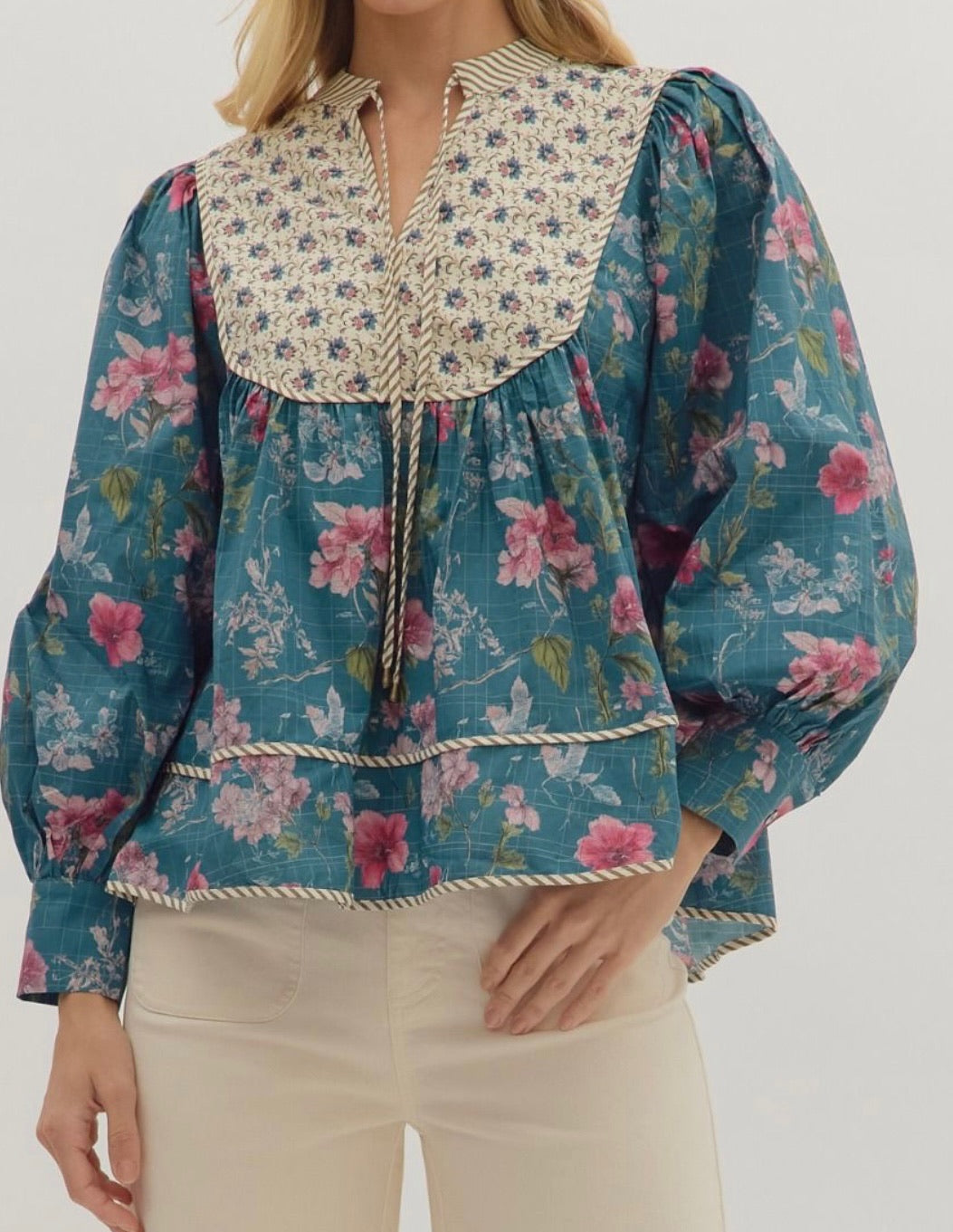 Antique Sampler Rope Trim Top