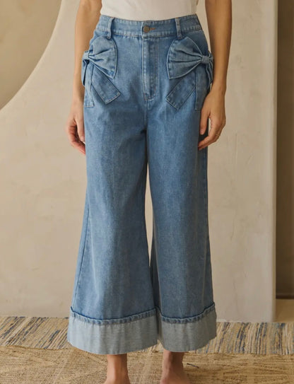 Bow Pocket Cropped Wide Leg Jean