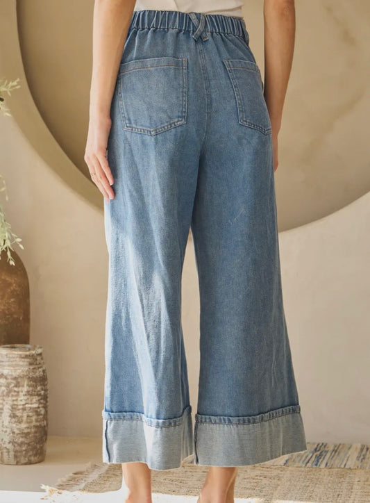 Bow Pocket Cropped Wide Leg Jean